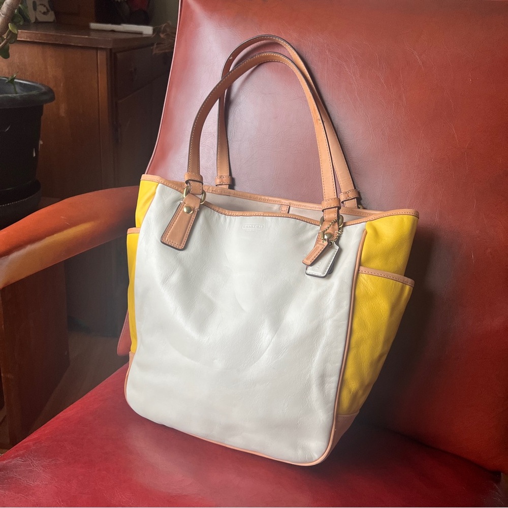 Coach Park Color Block White and Yellow Leather F23683 Shoulder Tote